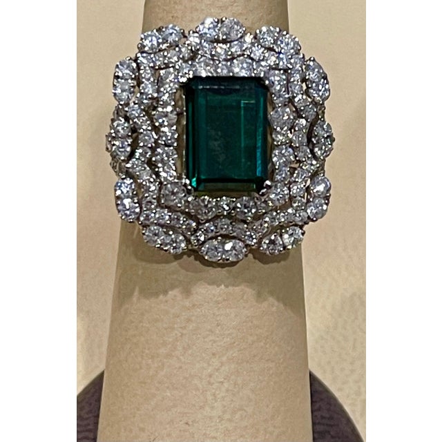 6.5 Carat Green Tourmaline & 4.2 Carat Diamond Cocktail Ring 18 Karat White Gold For Sale - Image 10 of 18