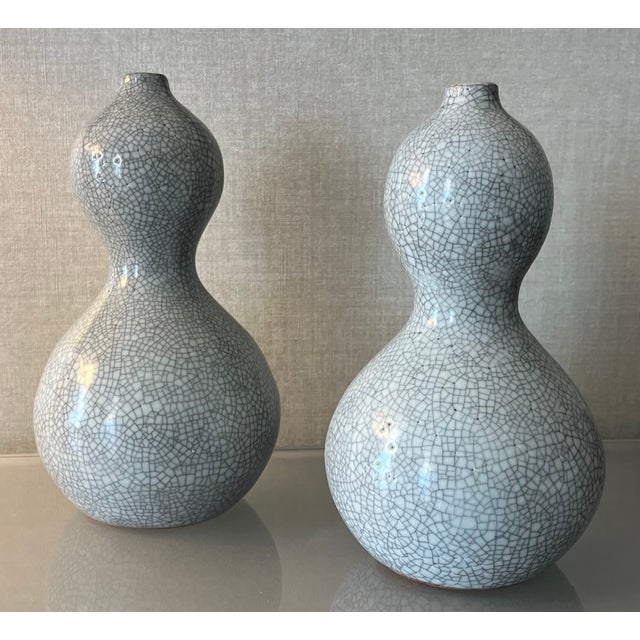 Vintage Japanese Raku Crackle Glaze Studio Art Pottery Showa Period Gourd Shape Vases - A Pair For Sale - Image 4 of 17
