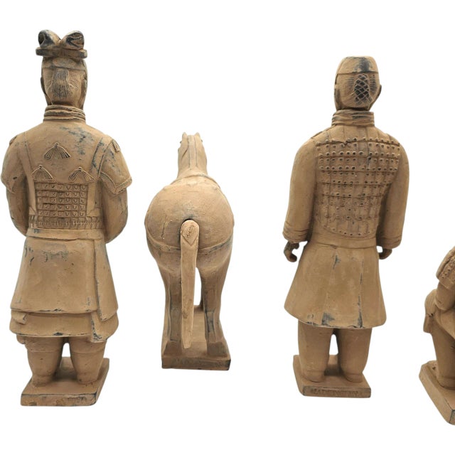 Brown Rare Lintong Museum Terracotta Warrior Figurine Set With Horse & Archival Booklet – 5 Pieces For Sale - Image 8 of 16