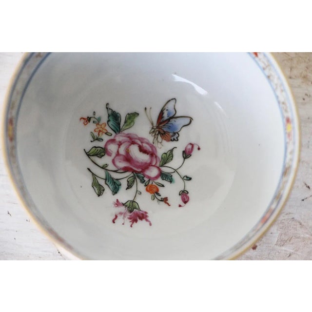 18th Century Qianlong Porcelain Bowl Depicting Scenes For Sale - Image 10 of 13