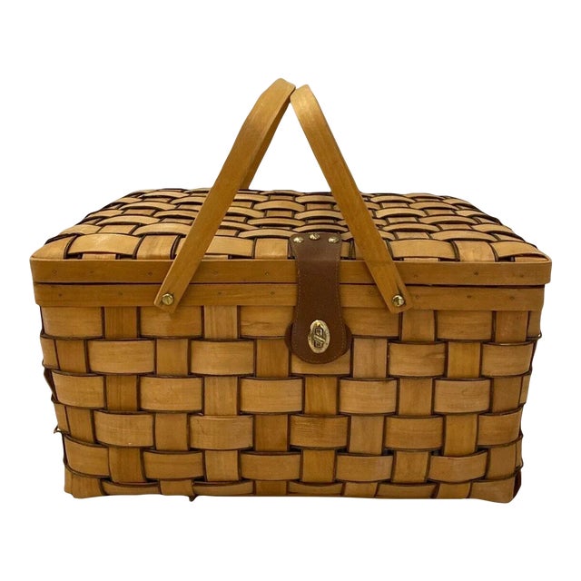 Mid 20th Century Vintage Picnic Woven Basket With Dining Set- 21 Pieces For Sale