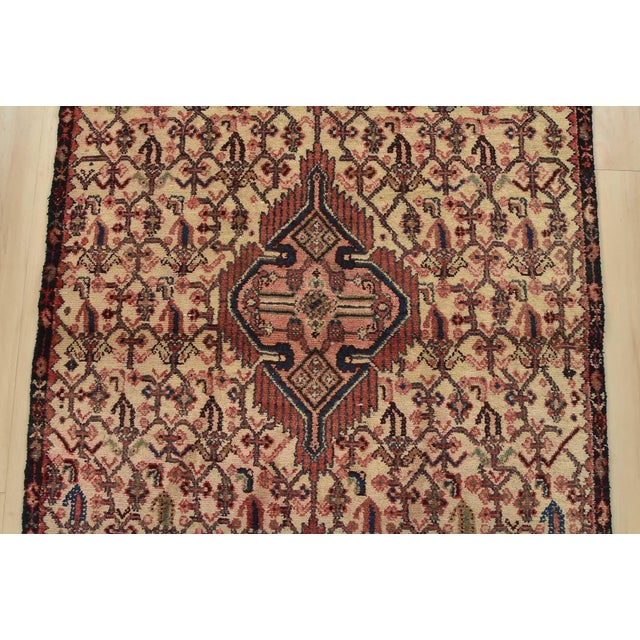 Hamedan Runner 3’3” X 8’11” Ivory Wool Vintage Tribal Hand-Knotted Carpet For Sale In Philadelphia - Image 6 of 15