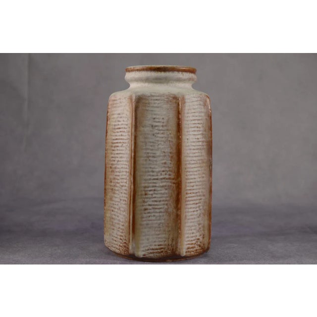 1970s Brutalist Ceramic Vase N°7832-25, West Germany, 1970s For Sale - Image 5 of 10