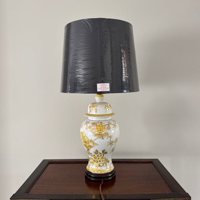 Wood Vintage Chinese Yellow and White Ginger Jar Table Lamp - 23” For Sale - Image 7 of 12