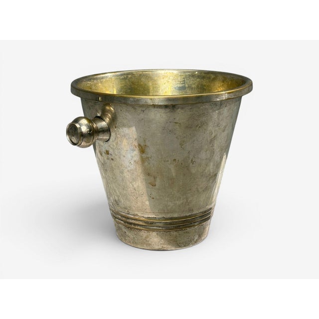 Art Deco Style, Champage or Ice Bucket, Silverplate, France, 20th c. A vintage silver-plated champagne or ice bucket with...