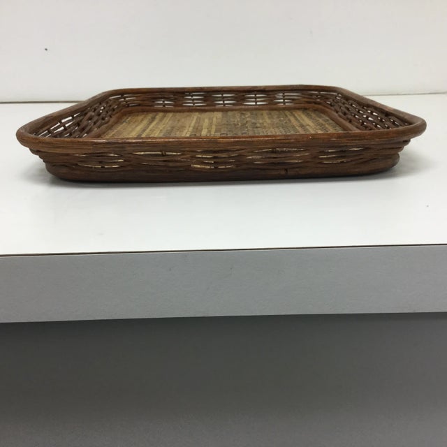 Great wicker tray that’s perfect to host a grouping of design items or as a work surface on the sofa or in bed. Oh...and...