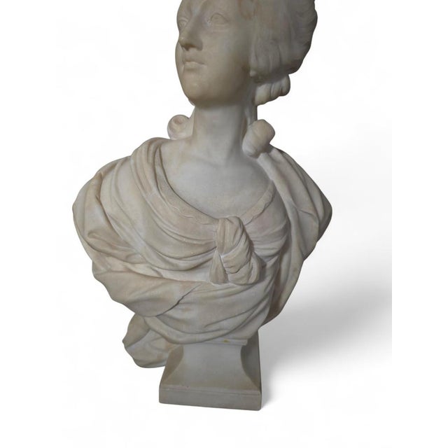 European Artist, Bust of Marie Antoinette, 1870, Marble For Sale - Image 9 of 14