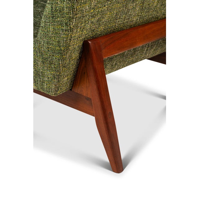 Mid-Century Modern Slipper / Lounge Chair Newly Upholstered With Walnut Base Attributed to Milo Baughman for Thayer Coggin, Usa, Circa 1960s For Sale - Image 15 of 18