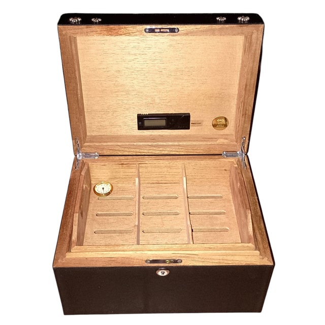 2000 - 2009 "Fleur De Lis" Desktop Cigar Humidor by Atoll For Sale - Image 5 of 8