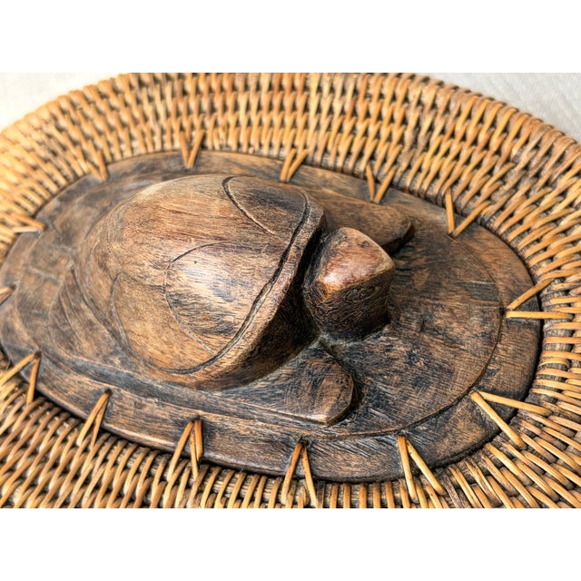 1970s Vintage Indonesian Lombok Woven Rattan Lidded Basket With Wood Carved Turtle For Sale - Image 5 of 18