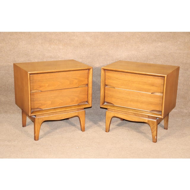 Kent Coffey Mid 20th Century Kent Coffey "Forum" Series Bedroom Set - 6 Pieces For Sale - Image 4 of 10