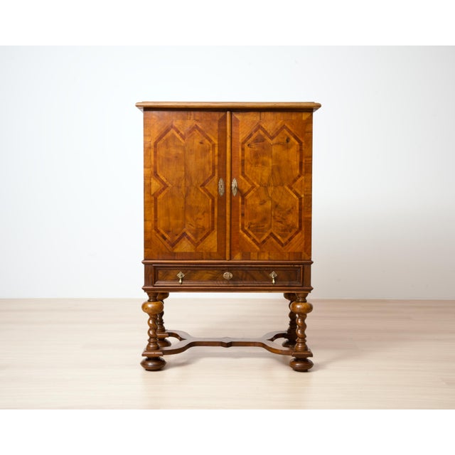 Neo-Baroque German Walnut Cocktail Cabinet, 1900s For Sale - Image 5 of 16