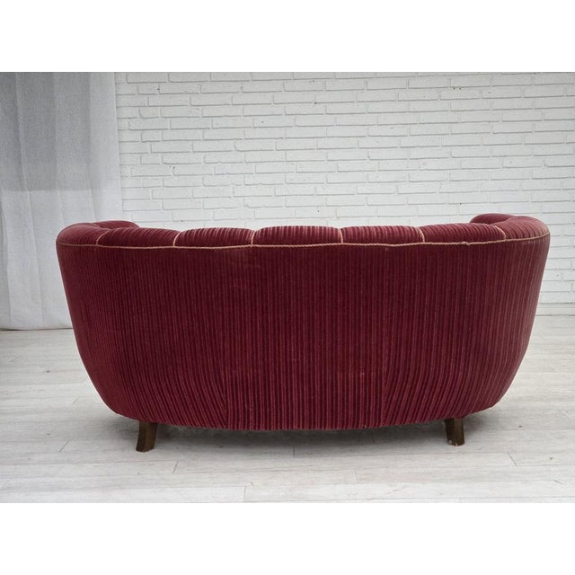 Danish 2-Seater Banana Sofa in Red Velour and Oak, 1970s For Sale - Image 11 of 18