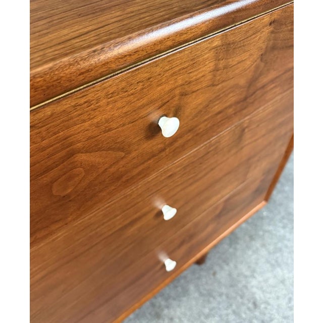 Mid 20th Century Modern Walnut 6-Drawer Dresser For Sale - Image 13 of 18