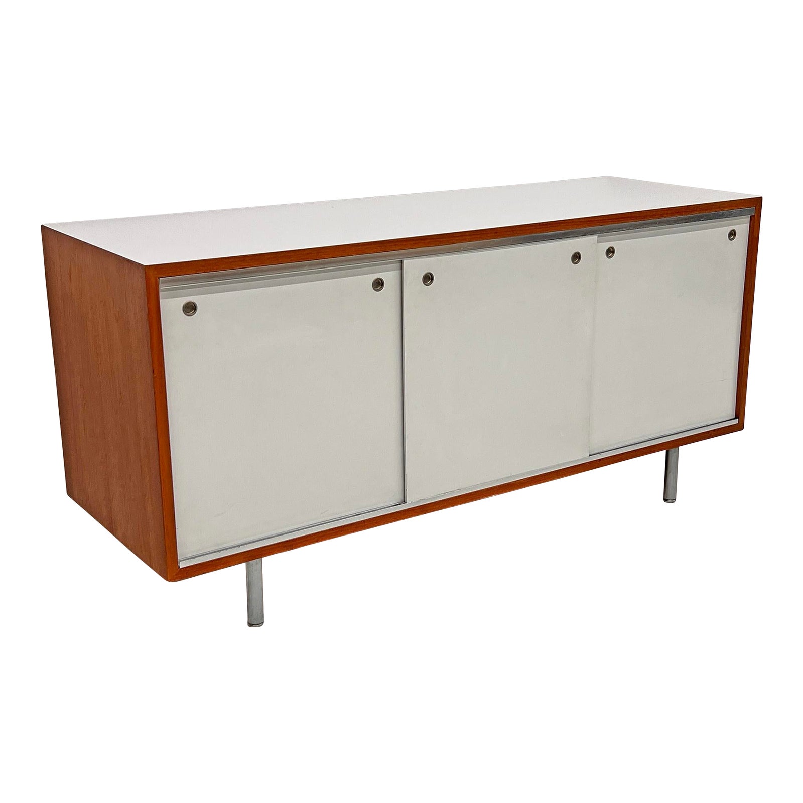 8000-series-3-door-credenza-