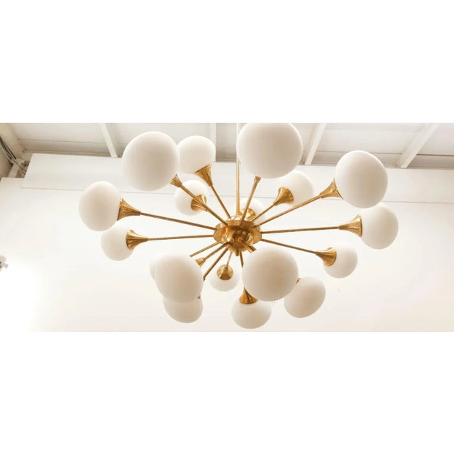 Mid-Century Modern Sputnik 20-Light Pendant with Oval Glasses For Sale - Image 3 of 17
