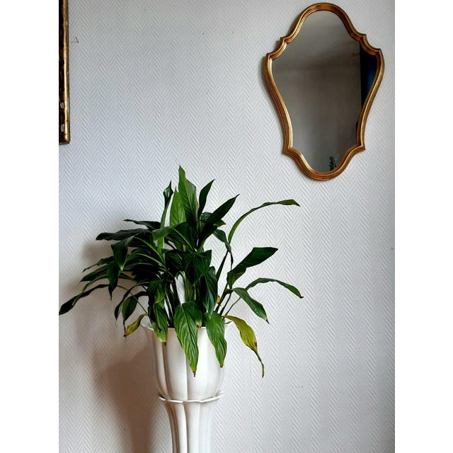 White Vintage Italian Earthenware Planter on Stand, 1970s For Sale - Image 8 of 9