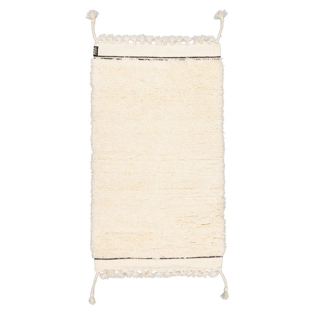 Plain Pile Rug by Tikau For Sale - Image 4 of 4