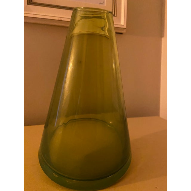 Vintage Olive Green Wobble Art Glass Vase – Sculptural Kinetic Design For Sale - Image 6 of 6