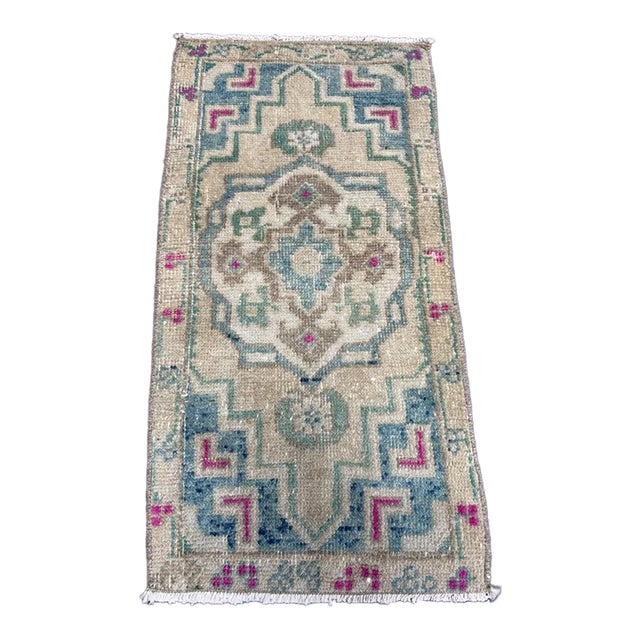 Turkish Yastik Rug 1'4" x 2'7" For Sale
