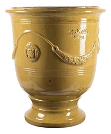 Example of Planters in Louisville