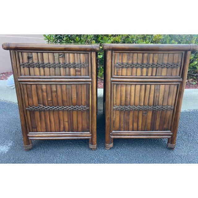 Late 20th Century Vintage Coastal Rattan & Carved Wood Nightstands With Glass Tops – Pair For Sale - Image 5 of 11