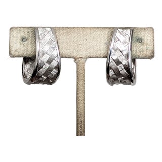 Vintage 1962 Signed Trifari Ad Piece Rhodium Plated "Woven" Ribbon Clip Earrings-2 Pieces For Sale