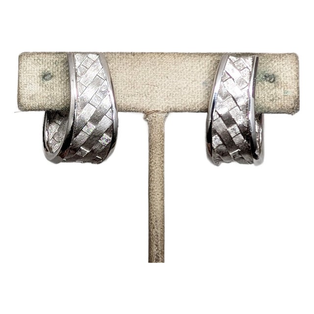 Vintage 1962 Signed Trifari Ad Piece Rhodium Plated "Woven" Ribbon Clip Earrings-2 Pieces For Sale