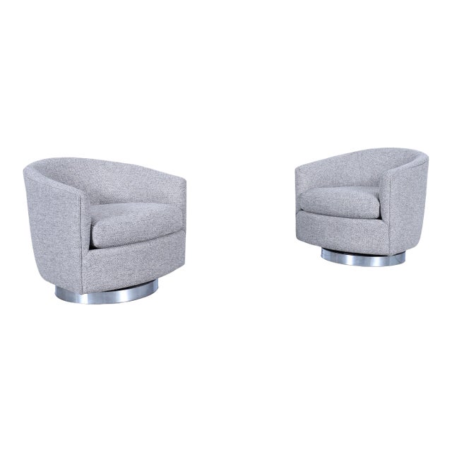 Mid-Century Modern Chrome Swivel Lounge Chairs by Milo Baughman for Thayer Coggin For Sale