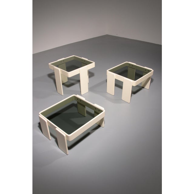 Off-White Lacquered Stacking Tables by Gianfranco Frattini for Cassina, 1970, Set of 3 For Sale - Image 9 of 15