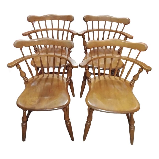 Vintage Ethan Allen Heirloom Comb-Back Arm Chair in Nutmeg Maple. For Sale