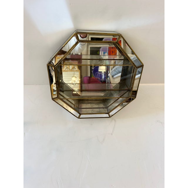 Traditional Octagonal Mirrored Wall Shelf Vitrine For Sale - Image 3 of 11