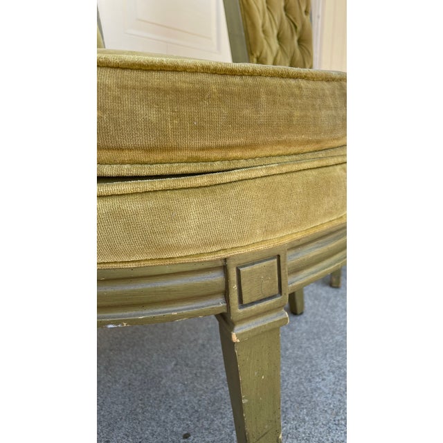 Olive Pair of Vintage Lewittes Hollywood Regency Tufted Citrus Velvet High-Back Dining Chairs For Sale - Image 8 of 18