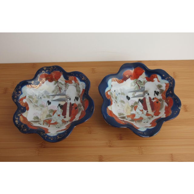 Japanese Kutani Red Blue & Gold Figural Porcelain Small Lotus Trinket Bowl Set For Sale In Portland, OR - Image 6 of 11