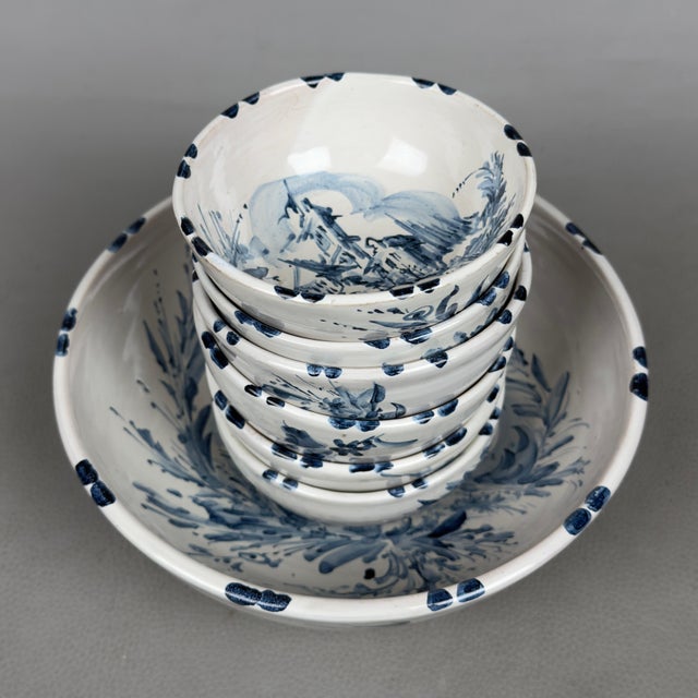 A magnificent and rare tableware or display set, perfect for enriching a collection of ligurian ceramics or for serving...