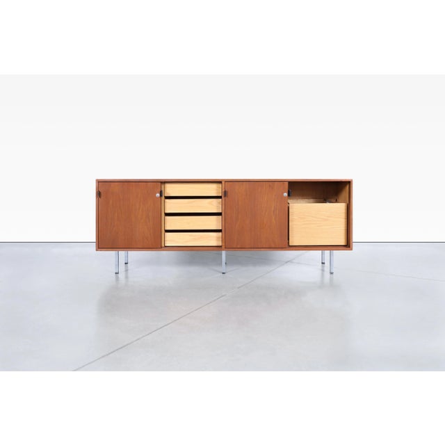 Mid-Century Modern Walnut and Chrome Credenza by Florence Knoll, 1960s For Sale - Image 10 of 12