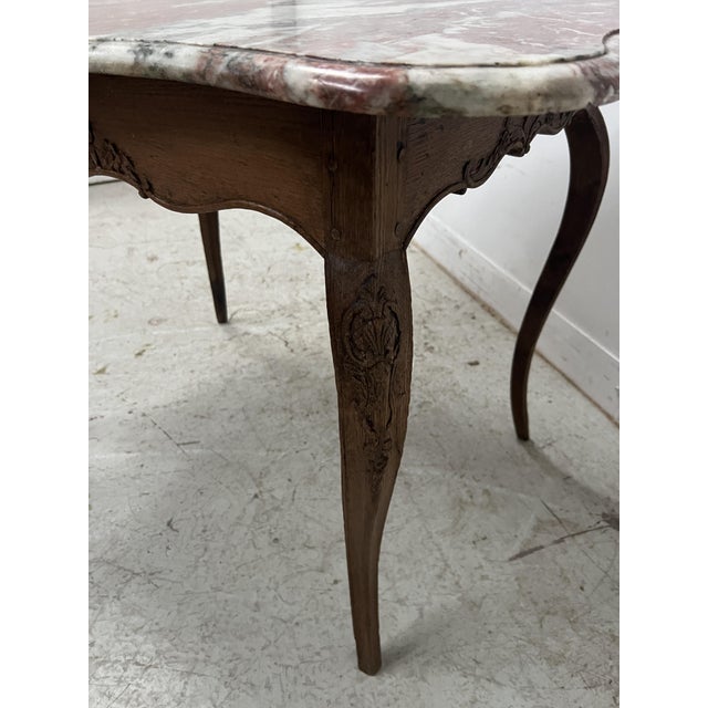 Louis XV Center Table in Oak and Marble, 1700s For Sale - Image 3 of 18