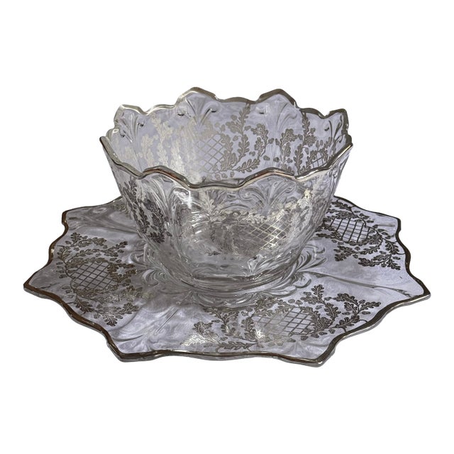 Mid 20th Century American Large Scale Sterling Silver Gilt Centerpiece Bowl & Underplate - Two Pieces For Sale