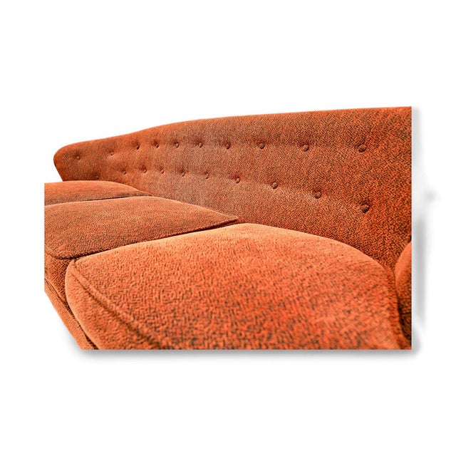 1960s “Concha” Sofa in Hardwood & Chenille, Joaquim Tenreiro, 1960s For Sale - Image 5 of 13