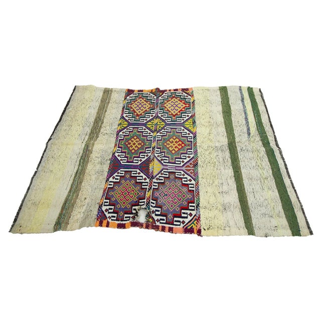 Vintage Turkish Kilim Rug For Sale - Image 4 of 6