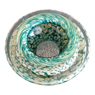 1999 Signed Peter Patterson Speckled Glass Flower Frog Squat Vase For Sale