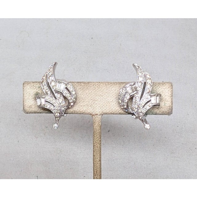 Vintage Signed Panetta Rhodium Plated Clear Rhinestone Clip Earrings-2 Pieces For Sale In Philadelphia - Image 6 of 8