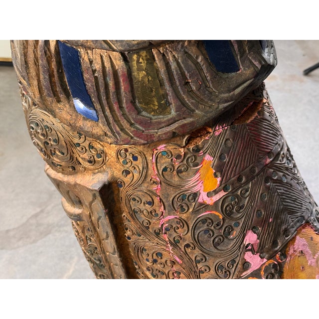 Antique c.1920's/30's Pair of Monumental Burmese Carved Wood Gilt Temple Guardian Lions / Foo Dogs For Sale - Image 17 of 18