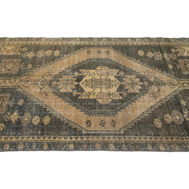 Gray Geometric Designed Persian Vintage Wool Rug For Sale In New York - Image 6 of 8