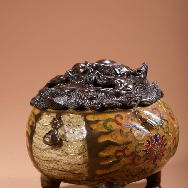Asian Late 19th Century Cloisonné Enamel Censer With Pixiu Lid, 1.38kg For Sale - Image 3 of 9