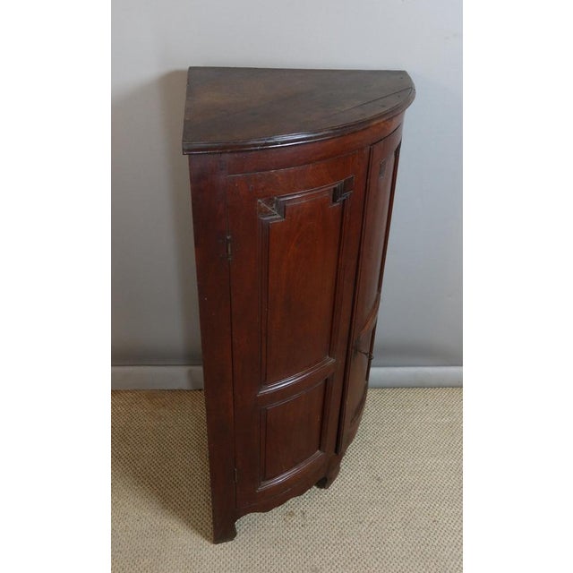 Mahogany Corner Cabinet, Late 18th Century For Sale - Image 3 of 13