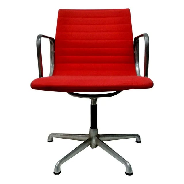 EA107 Swivel Chair by Charles Eames for ICF De Padova, 1960s For Sale - Image 6 of 6