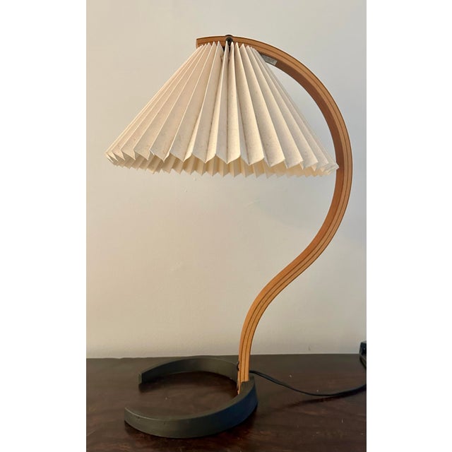 Original 1970’s Mads Caprani Table Lamp With Original Pleated Linen Shade For Sale - Image 11 of 12