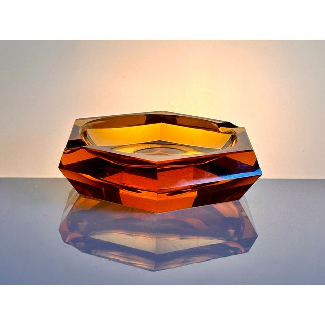 1920s Art Deco Faceted Cut Hexagonal Amber-Colored Crystal Glass Ashtray, Bohemia, Former Czechoslovakia, 1920s For Sale - Image 5 of 13
