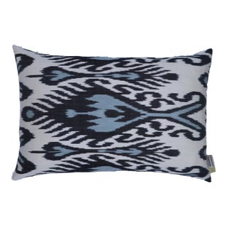 Contemporary Handmade Luxury Silk Throw Pillow With Down Feather Insert For Sale